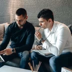 Primeiro imóvel para investimento: financiar ou esperar juntar capital?