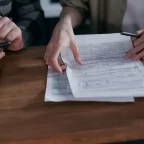 O que é comprometimento de renda e como ele afeta a aprovação de crédito?