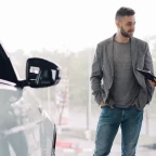Como financiar um carro quando o comprador tem pouco histórico de crédito?